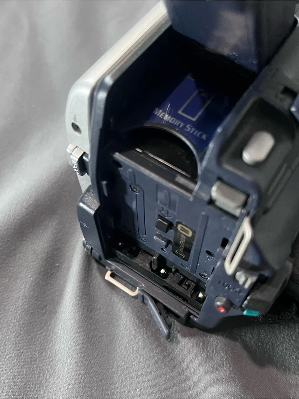 Sony dcr trv17